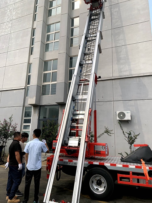 高空运输云梯车 高空运输云梯车